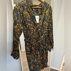 New with Tags - Banana Republic Above the Knee Dress